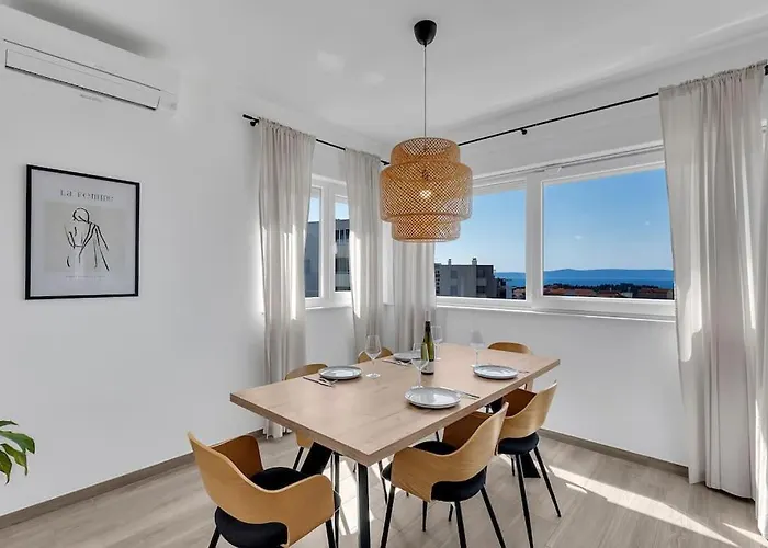 Lägenhet Penthouse Lena *