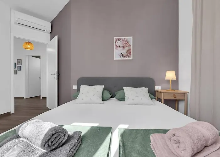 Lägenhet Penthouse Lena Makarska