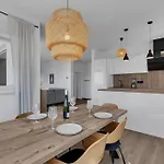 Apartment Penthouse Lena Makarska