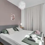 Apartment Penthouse Lena *