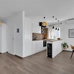 Penthouse Lena Apartment