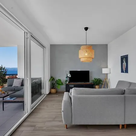 Penthouse Lena